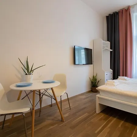 Stay Inn Apartments U Stundanky Apartment *