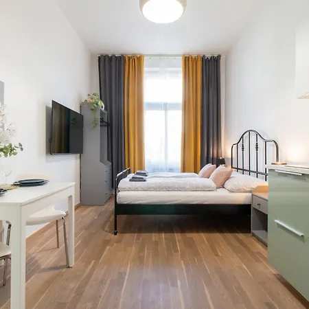 Stay Inn Apartments U Stundanky * Prague